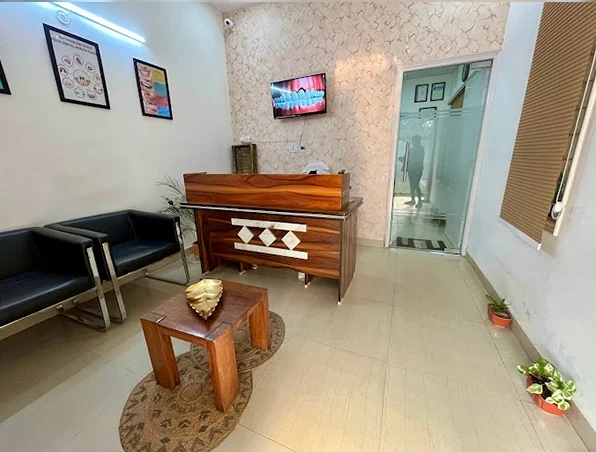 Reception at Singh Dental, Sector 52 Gurugram