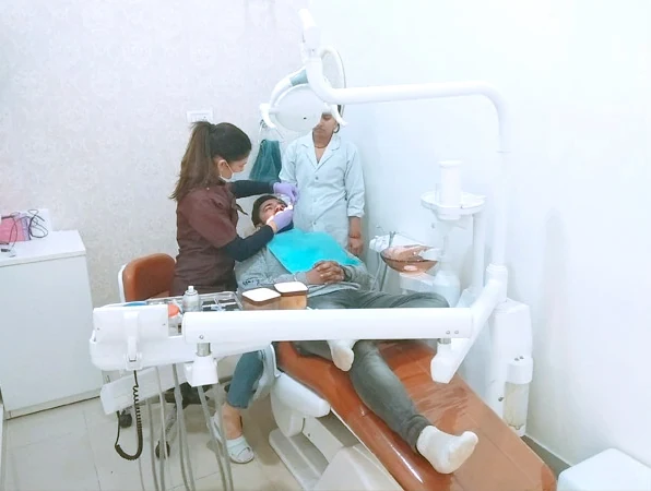 Inside Singh Dental, Sector 52 Gurugram